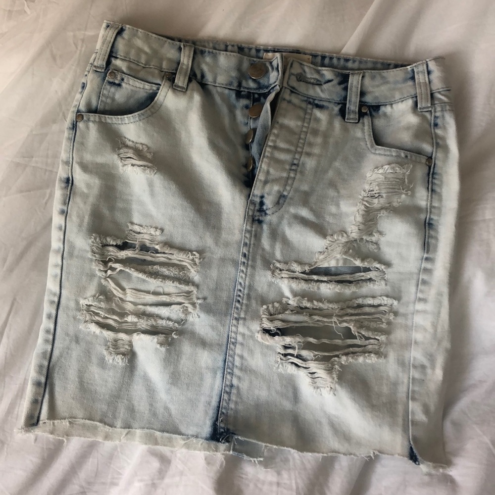 ACID WASH DENIM SKIRT - Picture 2 of 8